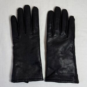 Chic Black Leather Gloves